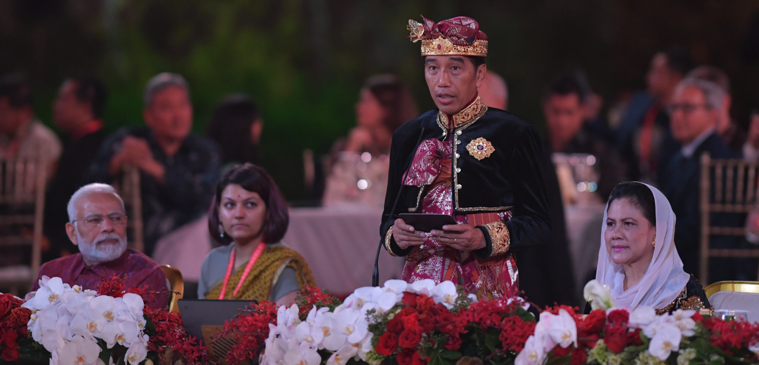 Indonesia's President Joko Widodo and First Lady Iriana Joko Widodo host a G-20 gala dinner