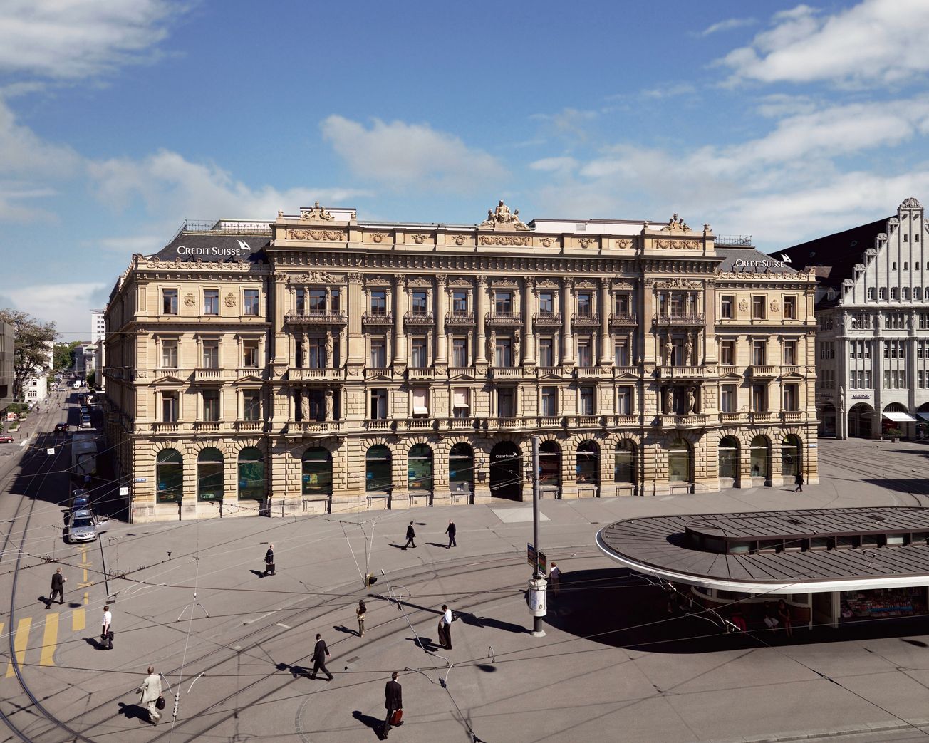 The global headquarters of Credit Suisse in Zurich