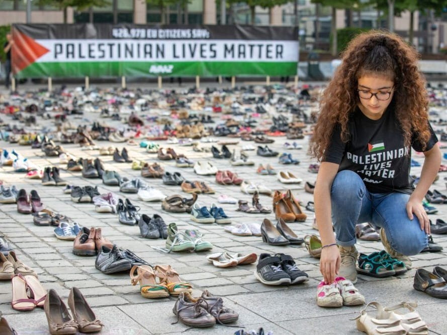 Avaaz members at a Palestinian Lives Matter protest in Brussels