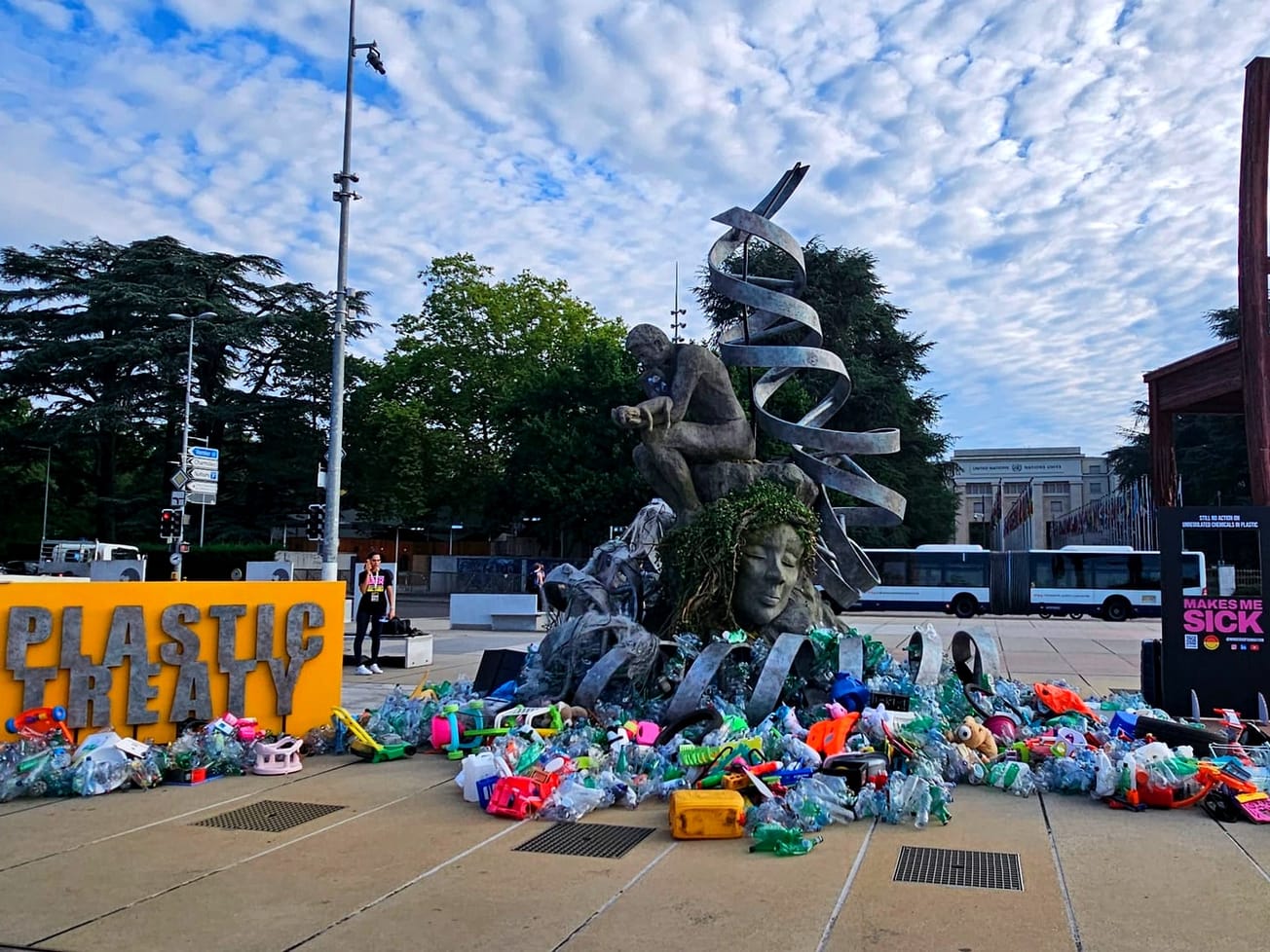 Outside the U.N.'s Palais des Nations in Geneva, "The Thinker’s Burden" was created for the INC 5.2 Global Plastics Pollution Treaty negotiations by Canadian artist Benjamin Von Wong.